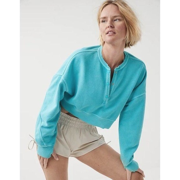 aerie Tops - OFFLINE by Aerie Sweatshirt Throwback Snap Fleece XS Blue Henley Got Water Crop